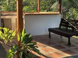 Yakari Grei Bungalows