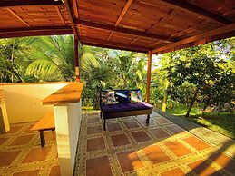 Yakari Grei Bungalows