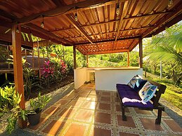 Yakari Grei Bungalows