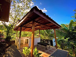 Yakari Grei Bungalows