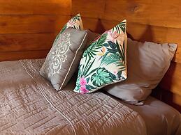 Yakari Grei Bungalows