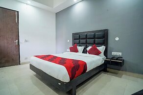 Hotel Pingla Residency