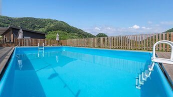 Gapyeong Sanmaeul Glamping