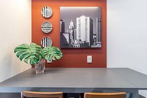 Rep1815n Setin Downtown Rep Blica