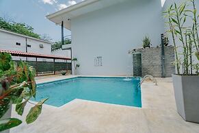 Apartamentos Ganesha Jacó