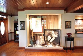 The Liberty Lodge at Sister Bay