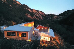 Great wall adventure park