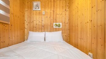 Gapyeong Gold Castle Pension