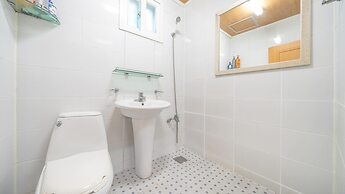 Gapyeong Gold Castle Pension