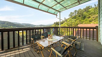 Gapyeong Gold Castle Pension