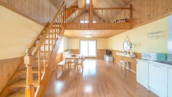 Gapyeong Gold Castle Pension