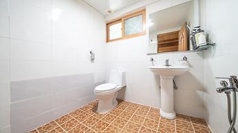 Gapyeong Gold Castle Pension