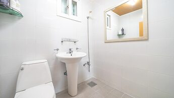 Gapyeong Gold Castle Pension