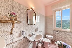Villa Ortensie Garden with Amazing View