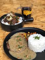 100 Cafe Moto Hostel