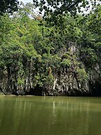 100 Cafe Moto Hostel