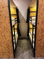 100 Cafe Moto Hostel