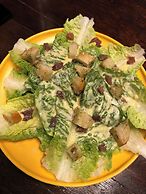 100 Cafe Moto Hostel