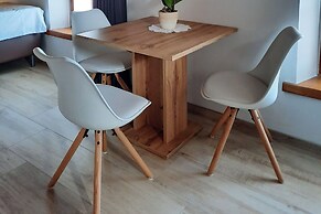 Stanjel Retreat Suite 2.3