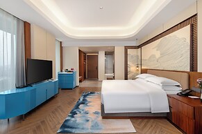 Jiangshan Haiwaihai Crown Hotel