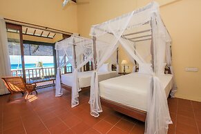 South Point Ocean - Whole Villa 8 Bedroom (Sleep 16)