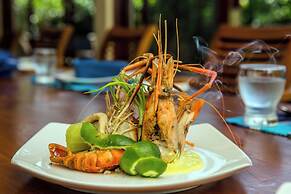 South Point Ocean - Whole Villa 8 Bedroom (Sleep 16)