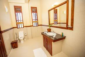 South Point Ocean - Whole Villa 8 Bedroom (Sleep 16)