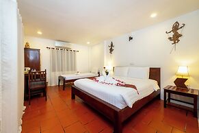 Angkor Green Boutique