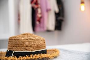 White Cave Villas Residence