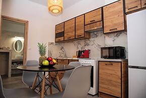 White Cave Villas Residence