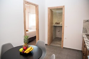 White Cave Villas Residence