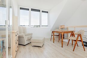 Three-level Rewal Apartment by Renters