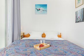 Three-level Rewal Apartment by Renters