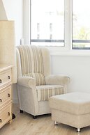 Three-level Rewal Apartment by Renters