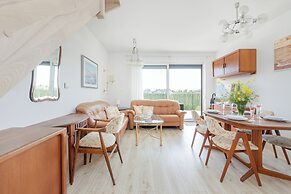 Three-level Rewal Apartment by Renters