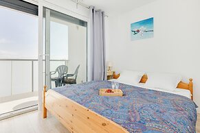 Three-level Rewal Apartment by Renters