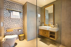 IKOSHAROLD Suites Seminyak
