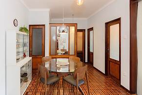 Liiving - Vintage Design Apartment