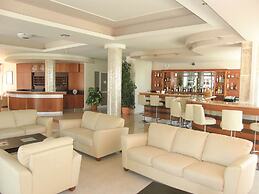 Kalloudis Hotel Apartments