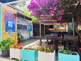 Umayra Otel