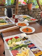 Umayra Otel