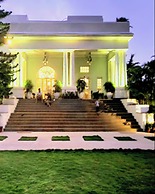 Altus Luxury Homestay