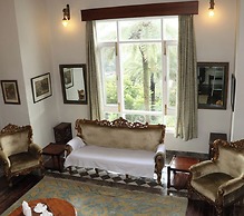 Altus Luxury Homestay