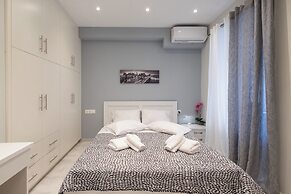 Marialena Luxury Apartment