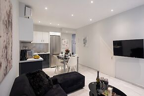 Marialena Luxury Apartment