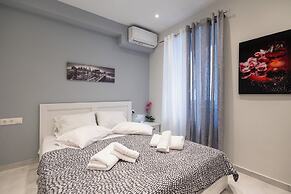 Marialena Luxury Apartment