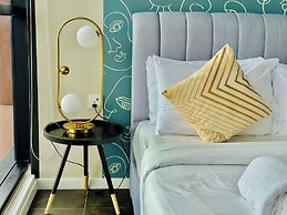 Scarletz Suites Klcc Bukit Bintang by lulu