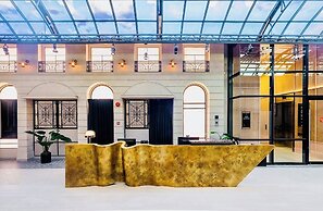 Scarletz Suites Klcc Bukit Bintang by lulu