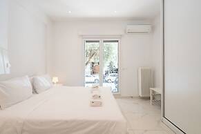 Sophisticated Modern Apt in Athens