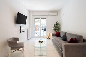Sophisticated Modern Apt in Athens